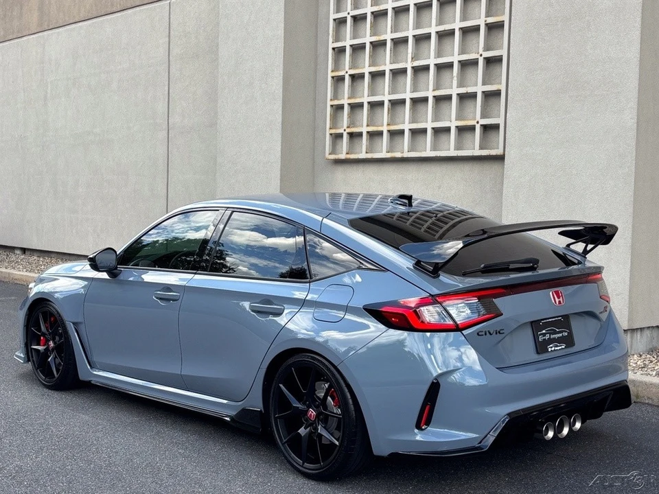 2026 Honda FL5 Civic Type R - Image 13 of 24