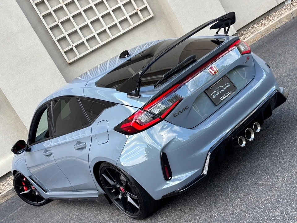 2026 Honda FL5 Civic Type R - Image 21 of 24