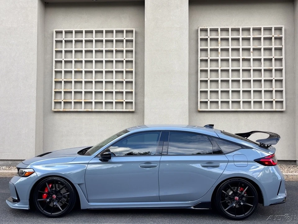 2026 Honda FL5 Civic Type R - Image 6 of 24