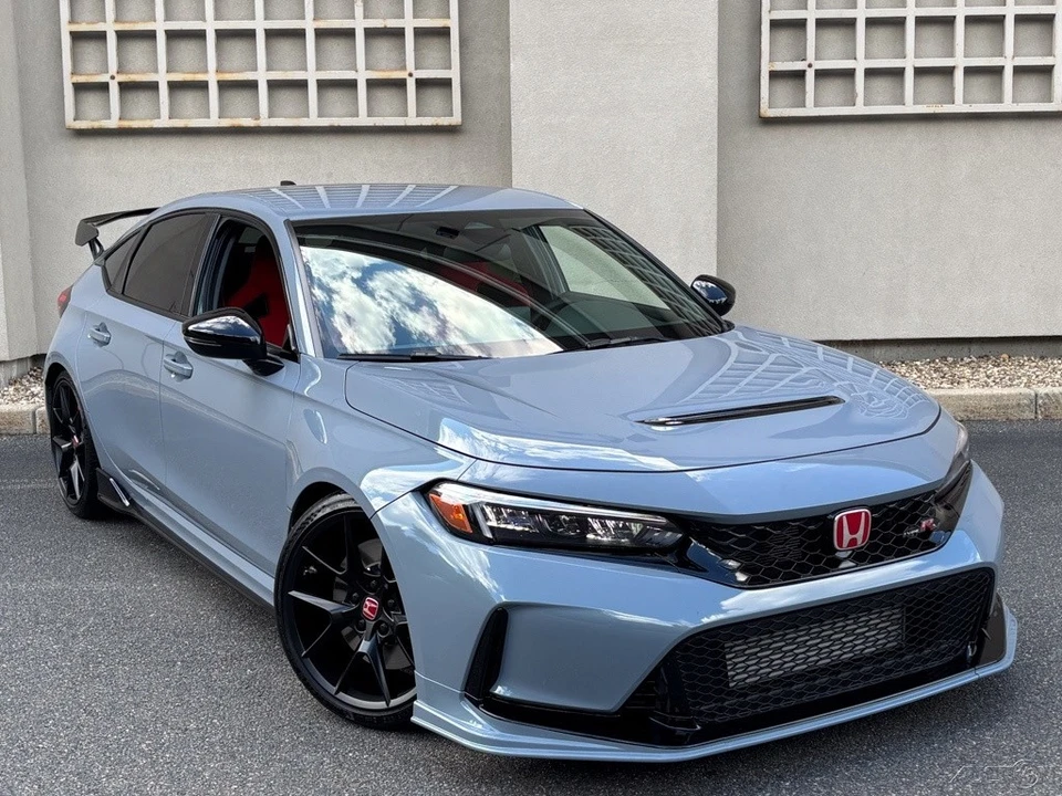 2026 Honda FL5 Civic Type R - Image 3 of 24