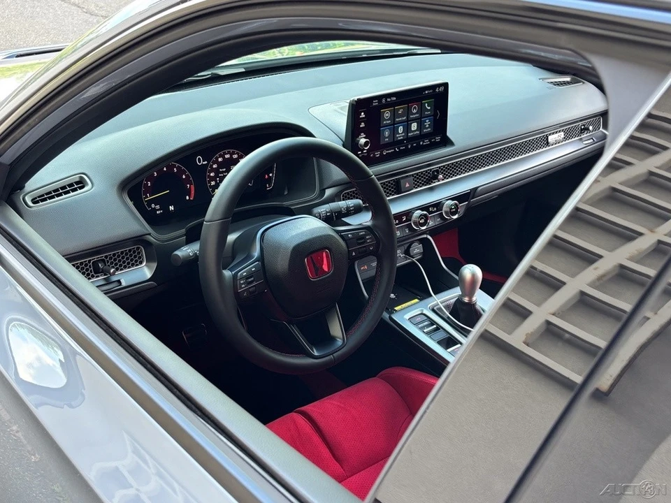 2026 Honda FL5 Civic Type R - Image 24 of 24