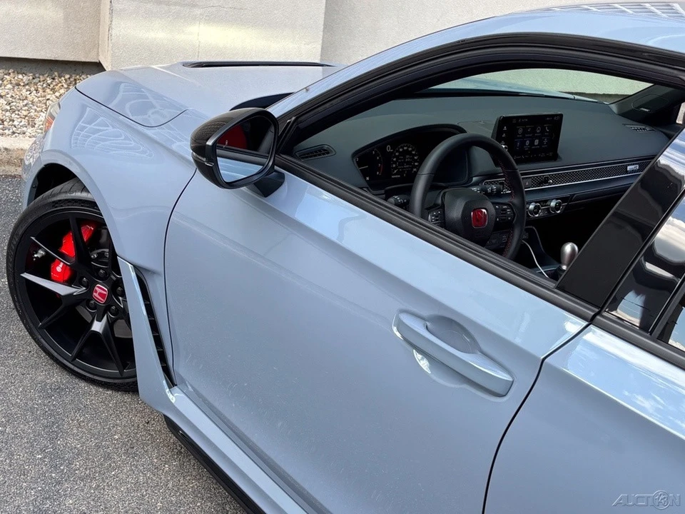 2026 Honda FL5 Civic Type R - Image 23 of 24