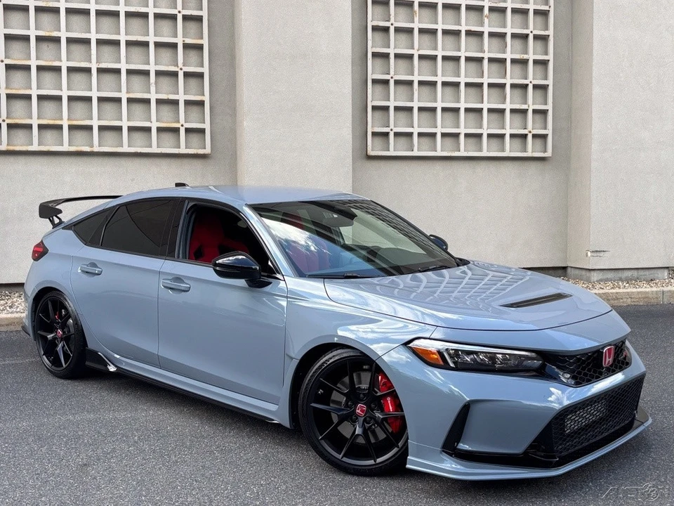 2026 Honda FL5 Civic Type R - Image 7 of 24