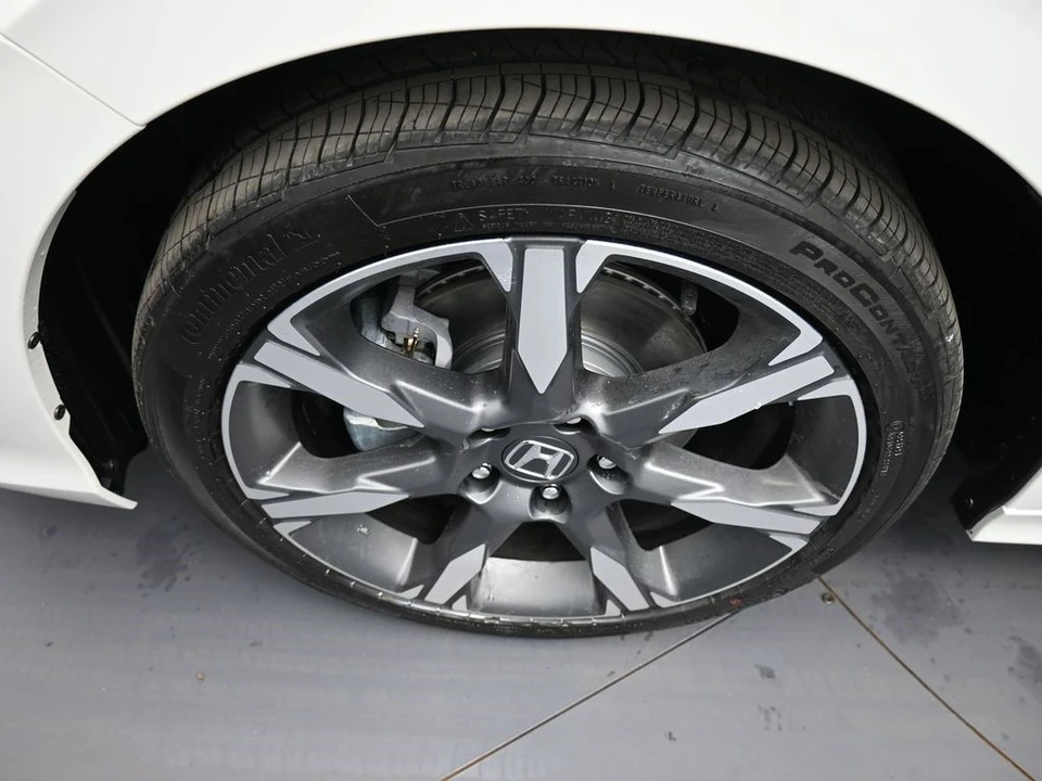 2026 Honda Civic 11th Gen - Image 14 of 21