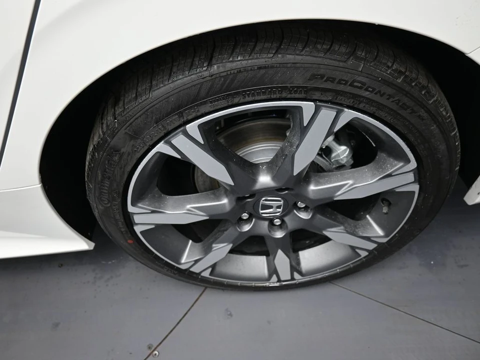 2026 Honda Civic 11th Gen - Image 15 of 21