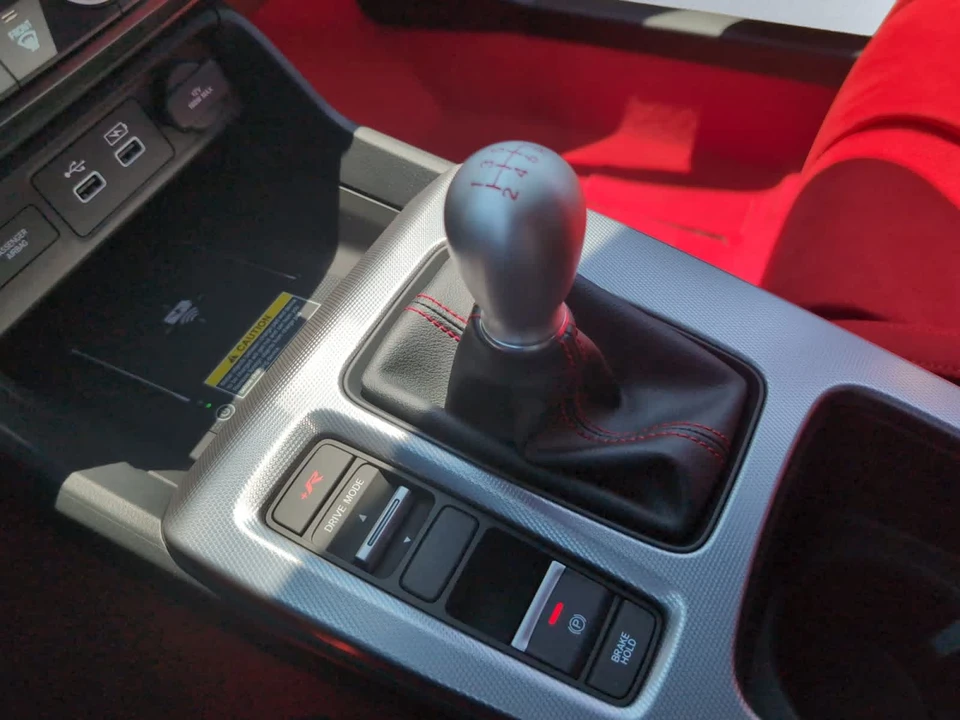 2026 Honda Civic 11th Gen - Image 14 of 29