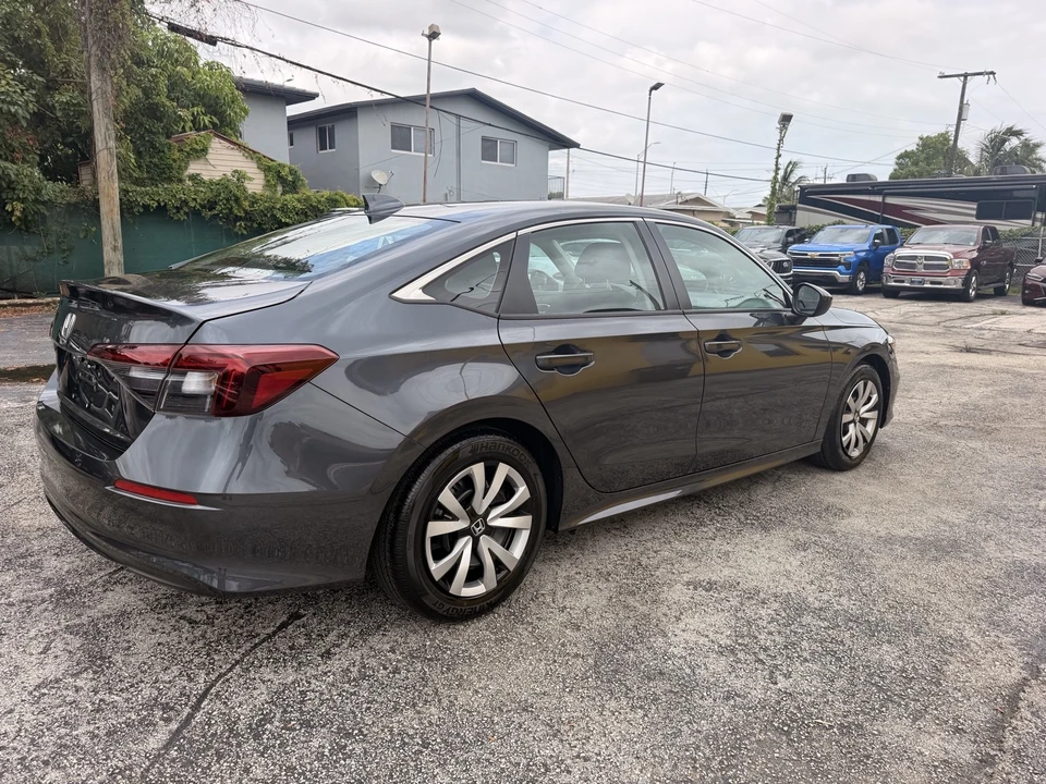2026 Honda Civic 11th Gen - Image 10 of 24