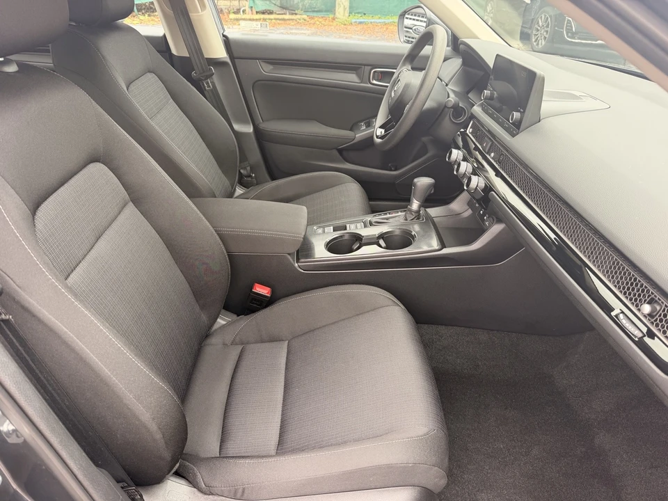 2026 Honda Civic 11th Gen - Image 19 of 24
