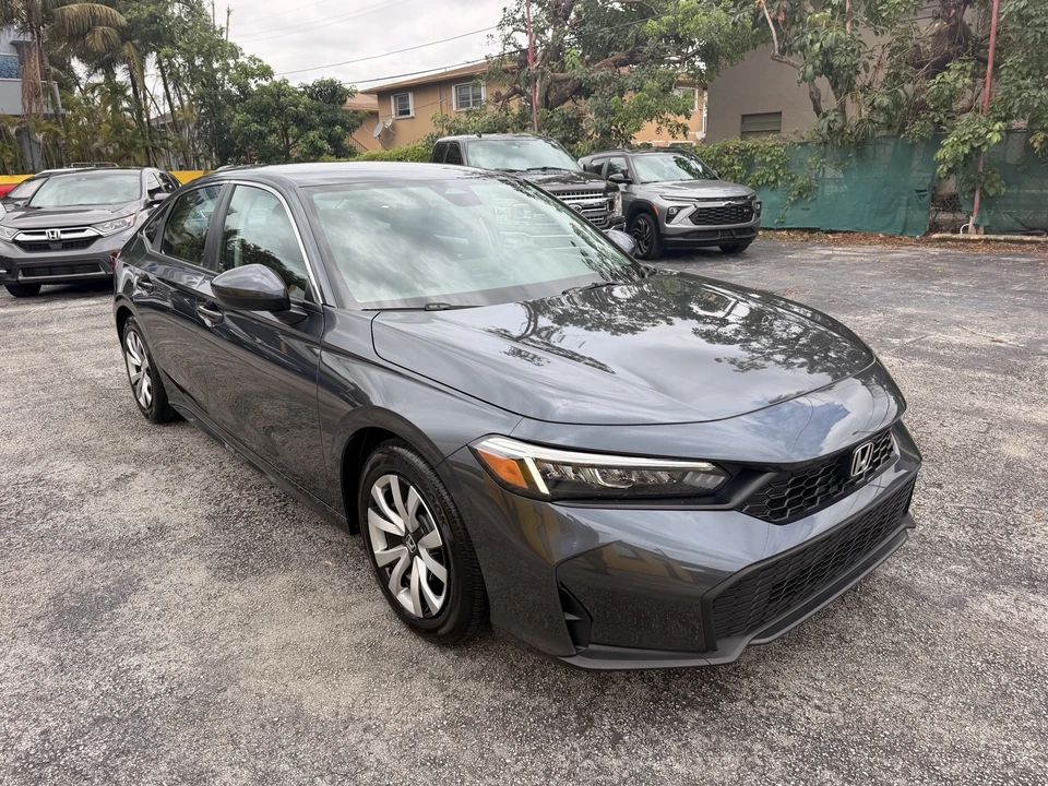 2026 Honda Civic 11th Gen - Image 8 of 24
