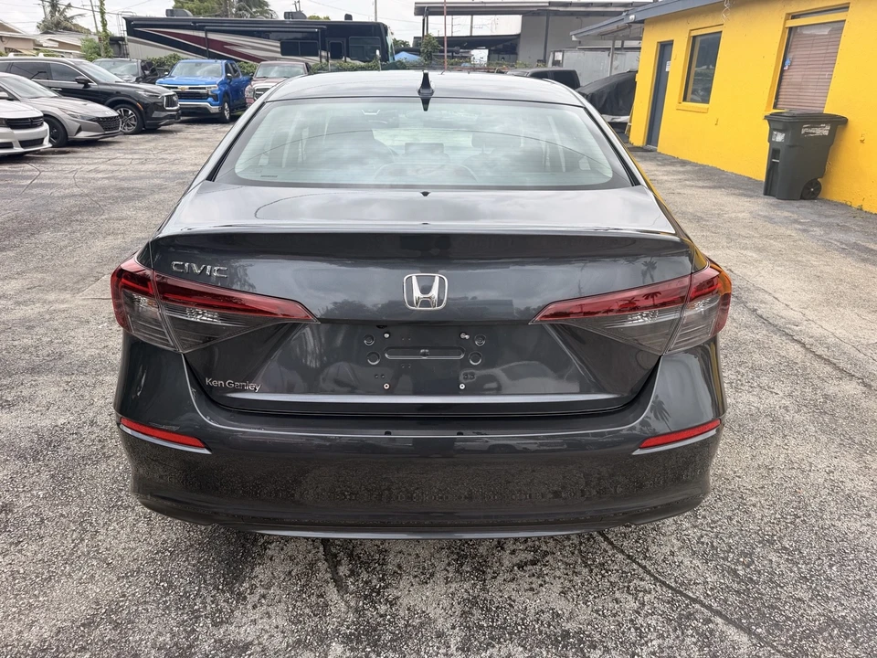 2026 Honda Civic 11th Gen - Image 13 of 24