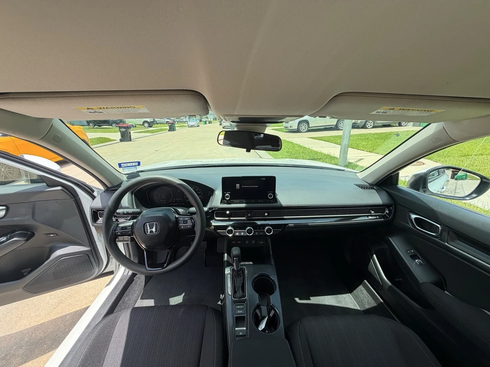 2026 Honda Civic 11th Gen - Image 9 of 16