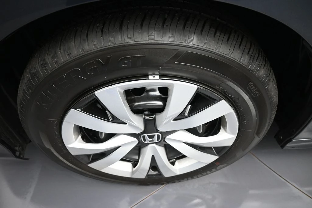 2026 Honda Civic 11th Gen - Image 14 of 31