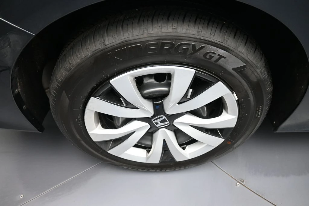 2026 Honda Civic 11th Gen - Image 12 of 31