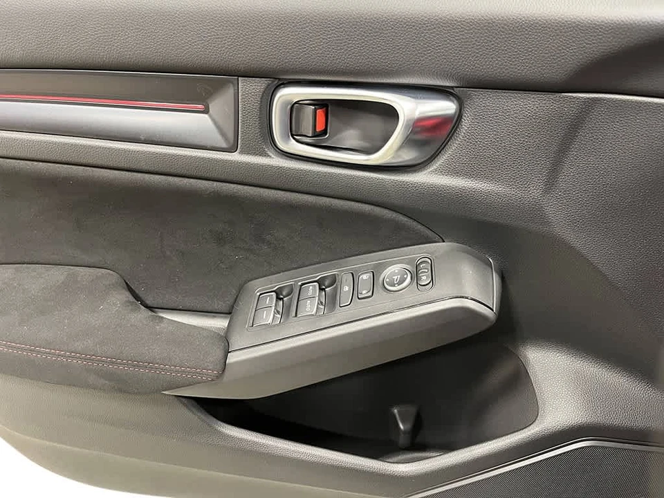 2026 Honda Civic 11th Gen - Image 13 of 30