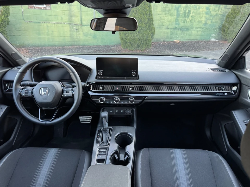 2026 Honda Civic 11th Gen - Image 12 of 18