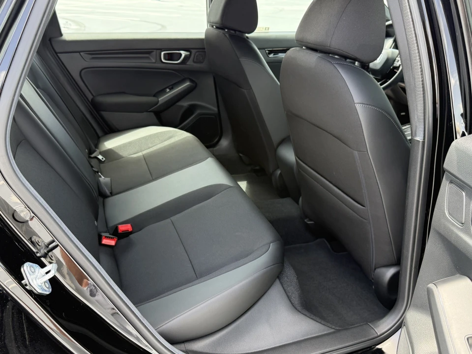 2026 Honda Civic 11th Gen - Image 9 of 17