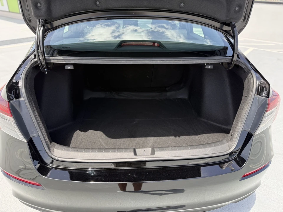 2026 Honda Civic 11th Gen - Image 6 of 17