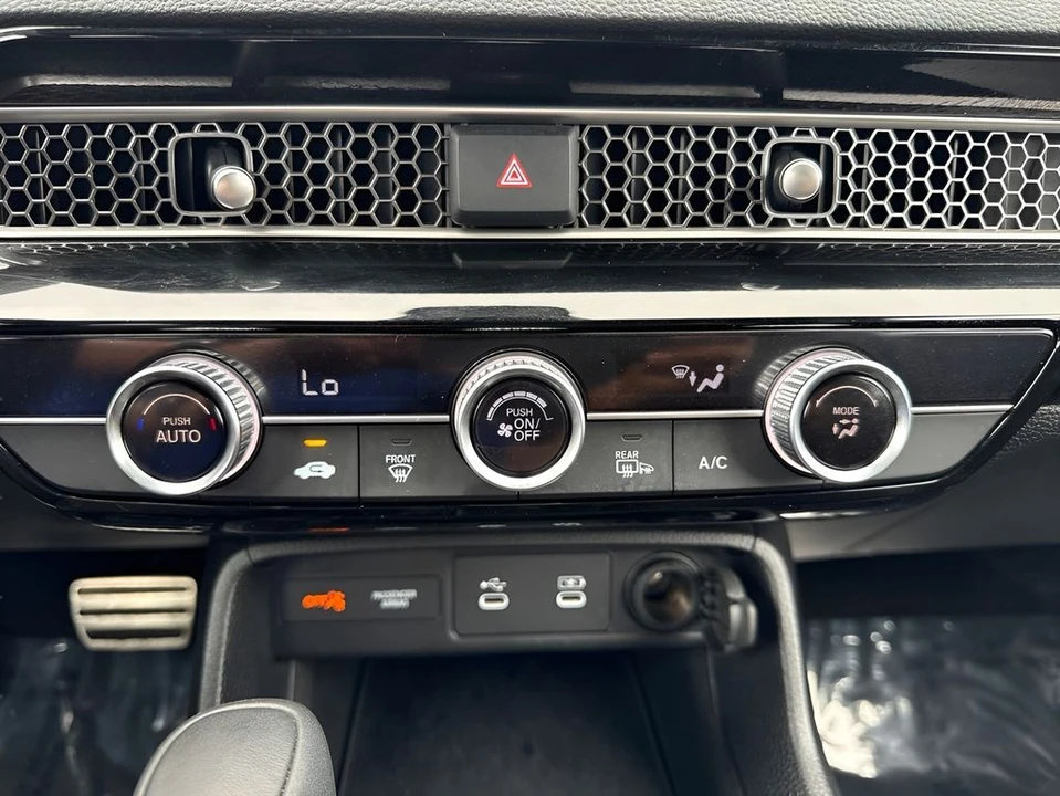 2026 Honda Civic 11th Gen - Image 17 of 31