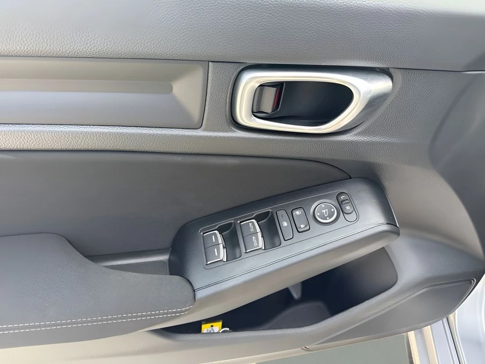 2026 Honda Civic 11th Gen - Image 15 of 21