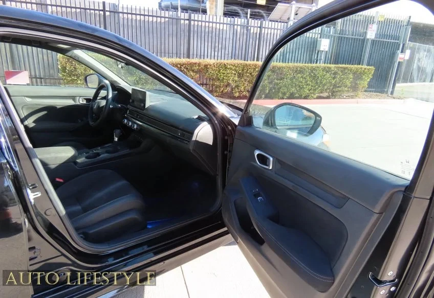 2026 Honda Civic 11th Gen - Image 17 of 31