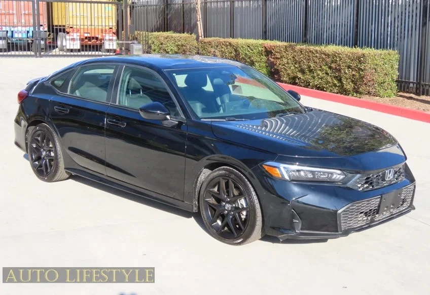 2026 Honda Civic 11th Gen - Image 2 of 31
