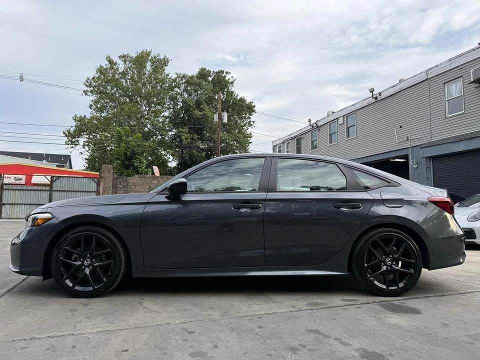 2026 Honda Civic 11th Gen - Image 4 of 30