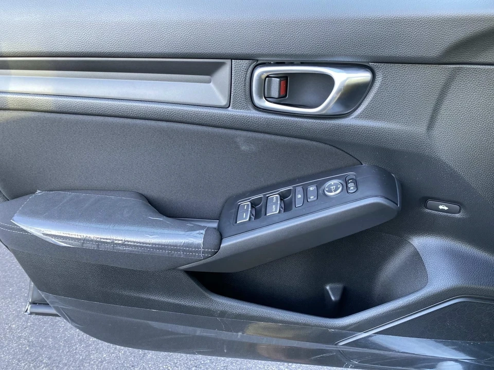 2026 Honda Civic 11th Gen - Image 13 of 14