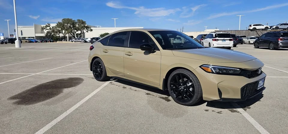 2026 Honda Civic 11th Gen - Image 2 of 8