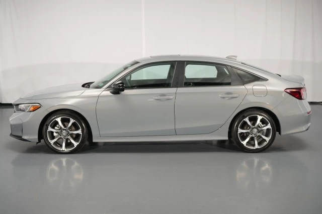2026 Honda Civic 11th Gen - Image 2 of 31