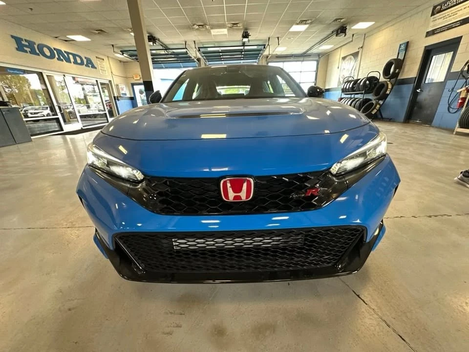 2026 Honda FL5 Civic Type R - Image 11 of 11