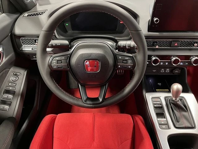 2026 Honda FL5 Civic Type R - Image 9 of 31