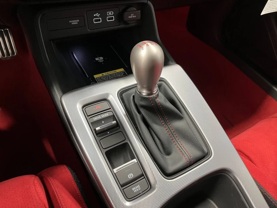 2026 Honda FL5 Civic Type R - Image 17 of 28