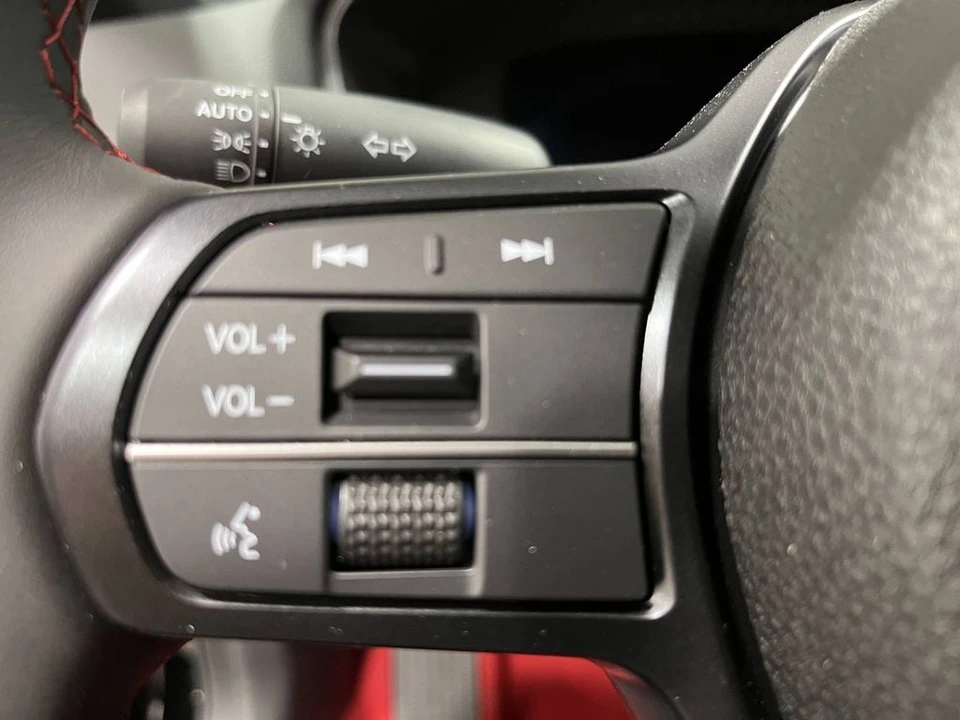 2026 Honda FL5 Civic Type R - Image 15 of 28
