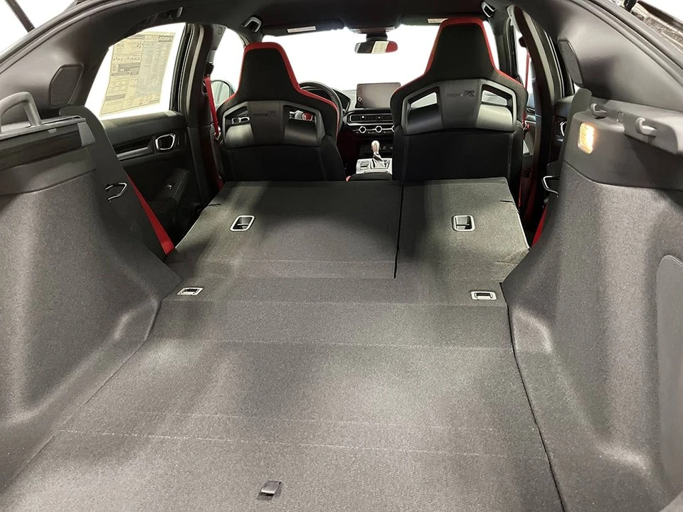 2026 Honda FL5 Civic Type R - Image 25 of 26