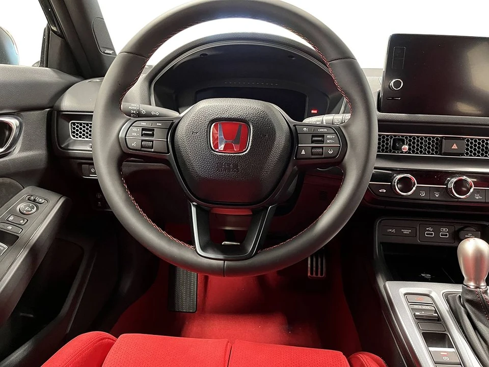 2026 Honda FL5 Civic Type R - Image 20 of 26