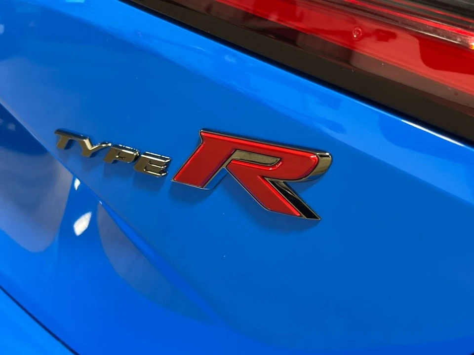 2026 Honda FL5 Civic Type R - Image 9 of 26