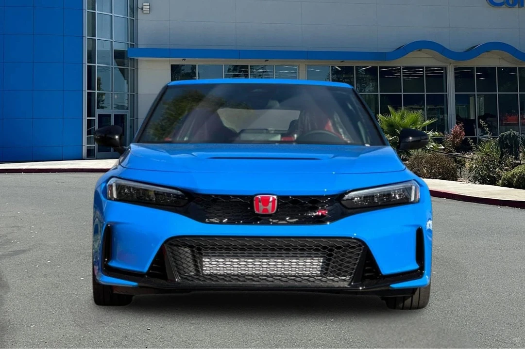 2026 Honda FL5 Civic Type R - Image 5 of 31