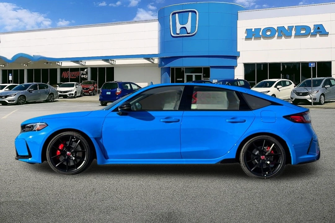 2026 Honda FL5 Civic Type R - Image 2 of 31
