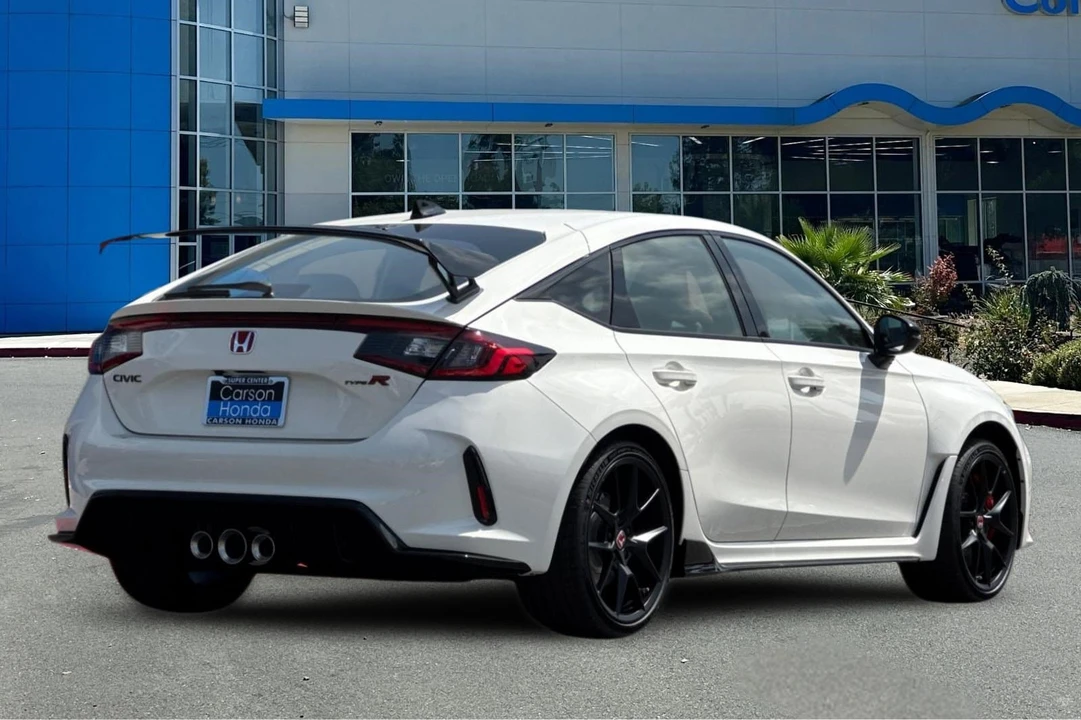 2026 Honda FL5 Civic Type R - Image 8 of 31