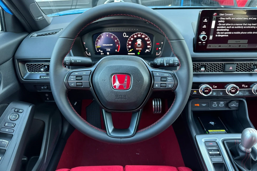 2026 Honda FL5 Civic Type R - Image 26 of 31