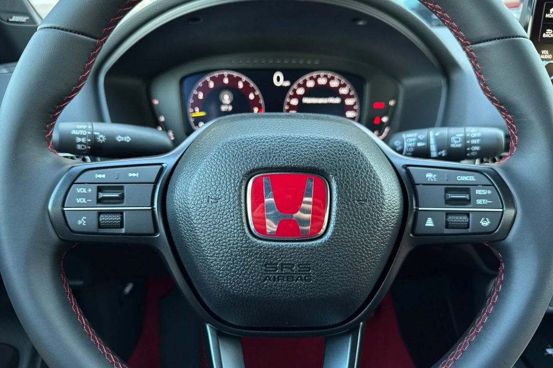 2026 Honda FL5 Civic Type R - Image 14 of 31