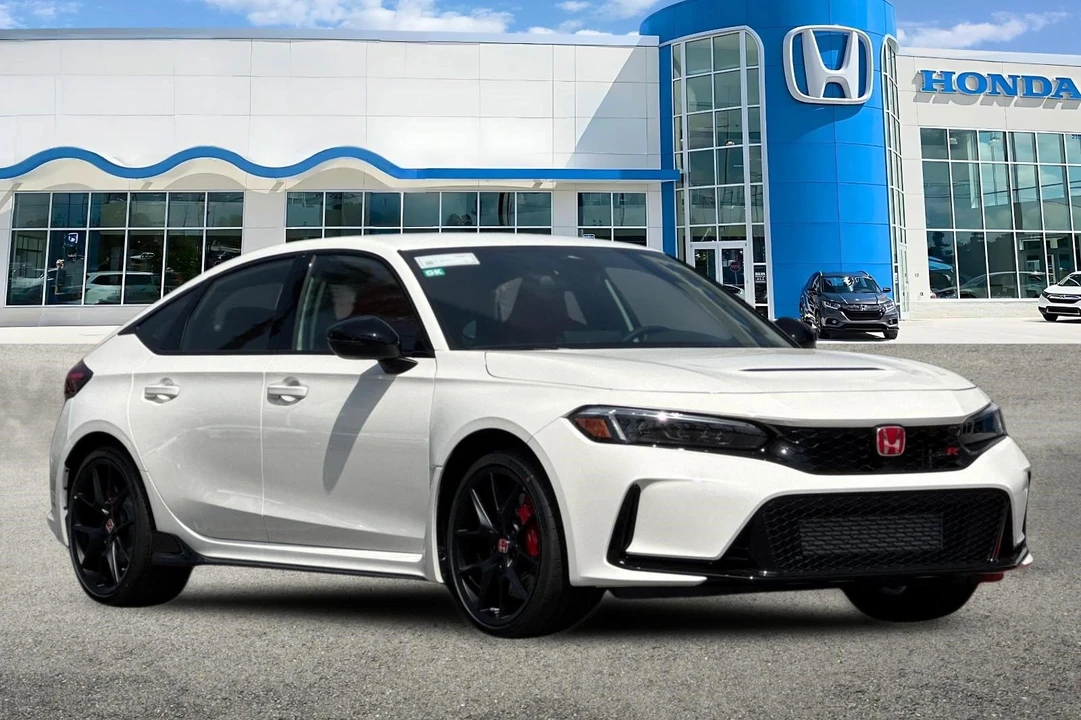 2026 Honda FL5 Civic Type R - Image 6 of 31