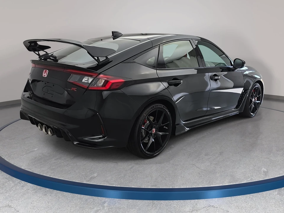 2026 Honda FL5 Civic Type R - Image 5 of 31