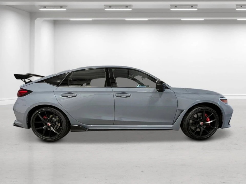 2026 Honda FL5 Civic Type R - Image 2 of 24