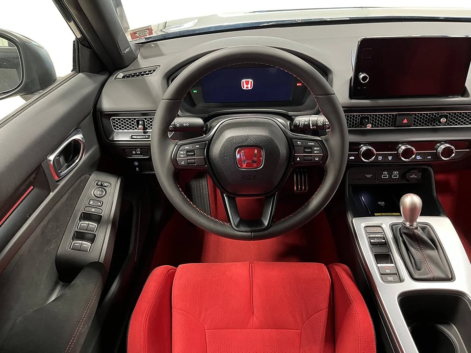 2026 Honda FL5 Civic Type R - Image 20 of 24