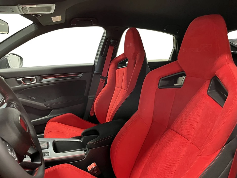 2026 Honda FL5 Civic Type R - Image 12 of 24