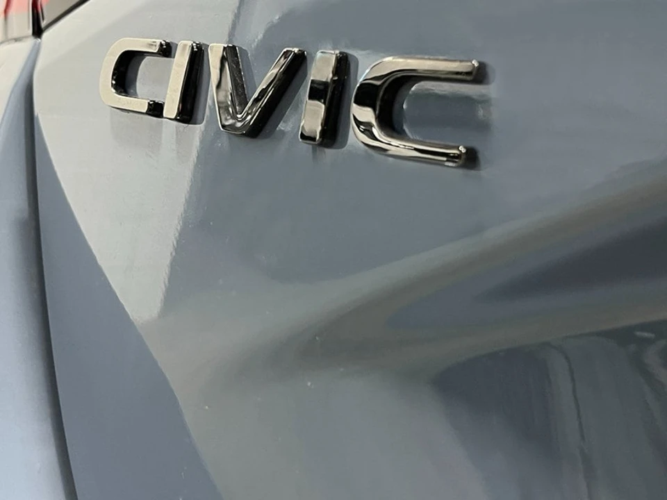 2026 Honda FL5 Civic Type R - Image 9 of 24