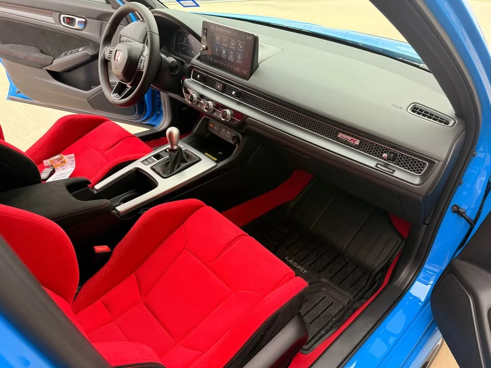 2026 Honda FL5 Civic Type R - Image 7 of 12