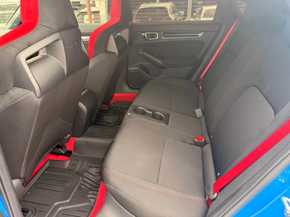 2026 Honda FL5 Civic Type R - Image 8 of 12
