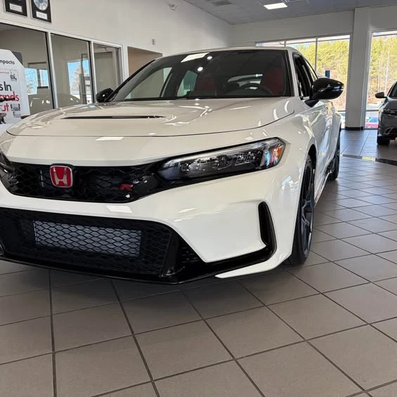 2026 Honda FL5 Civic Type R - Image 1 of 1